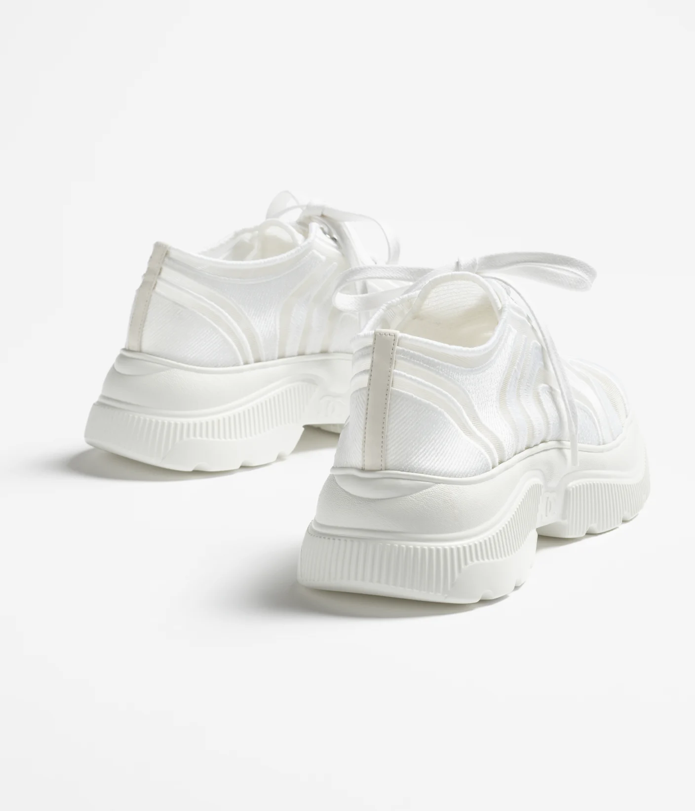 Chanel Fall-Winter 2025/26 Pre-Collection Sneakers - Image 3